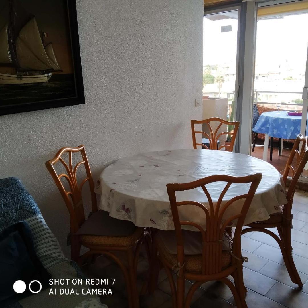 Appartement T2 Vue Mer Et Port,2 Balcons, Parking Prive Кане Екстериор снимка